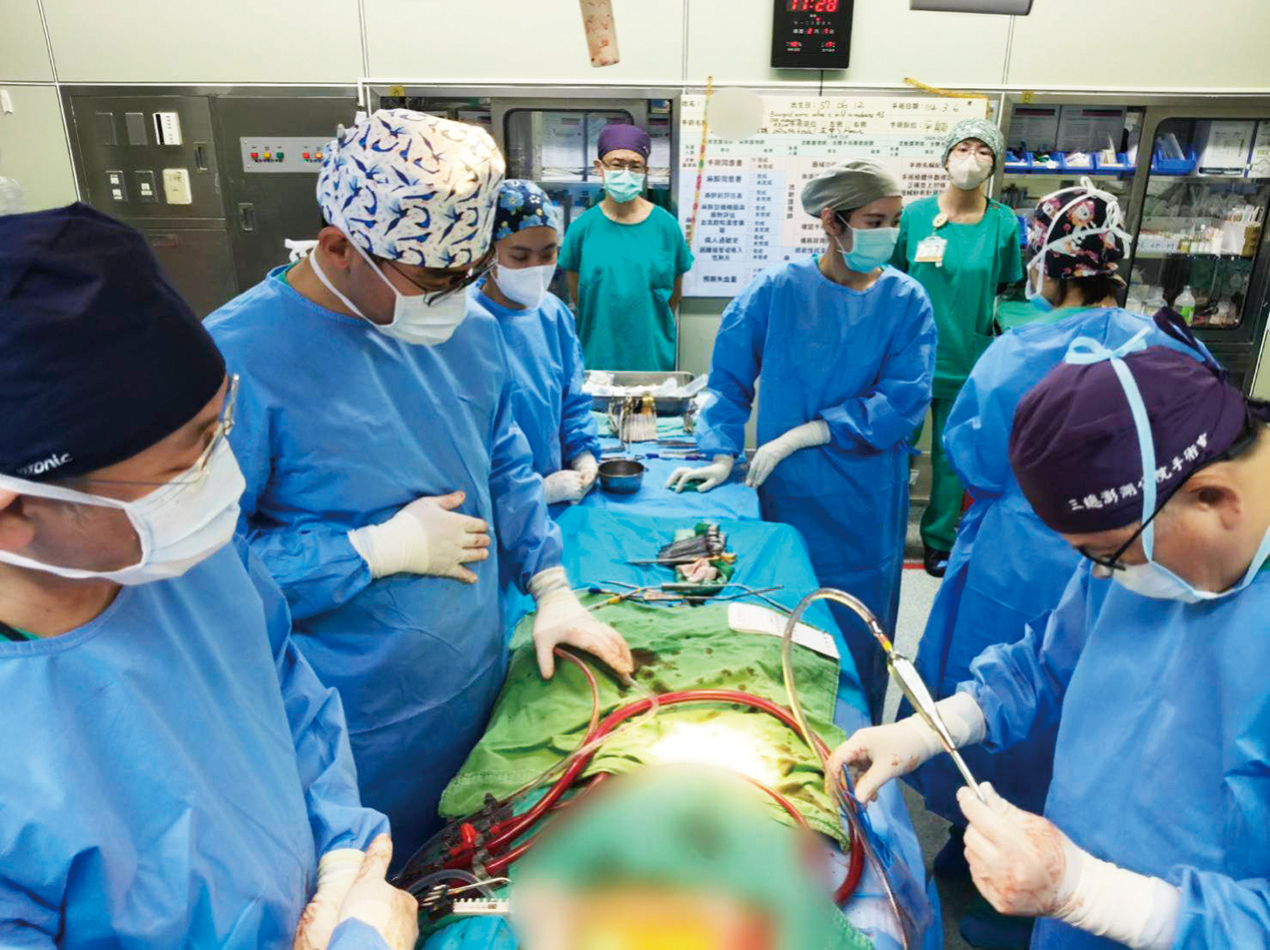 5國防部軍醫局蔡建松局長領軍完成澎湖第6例開心手術